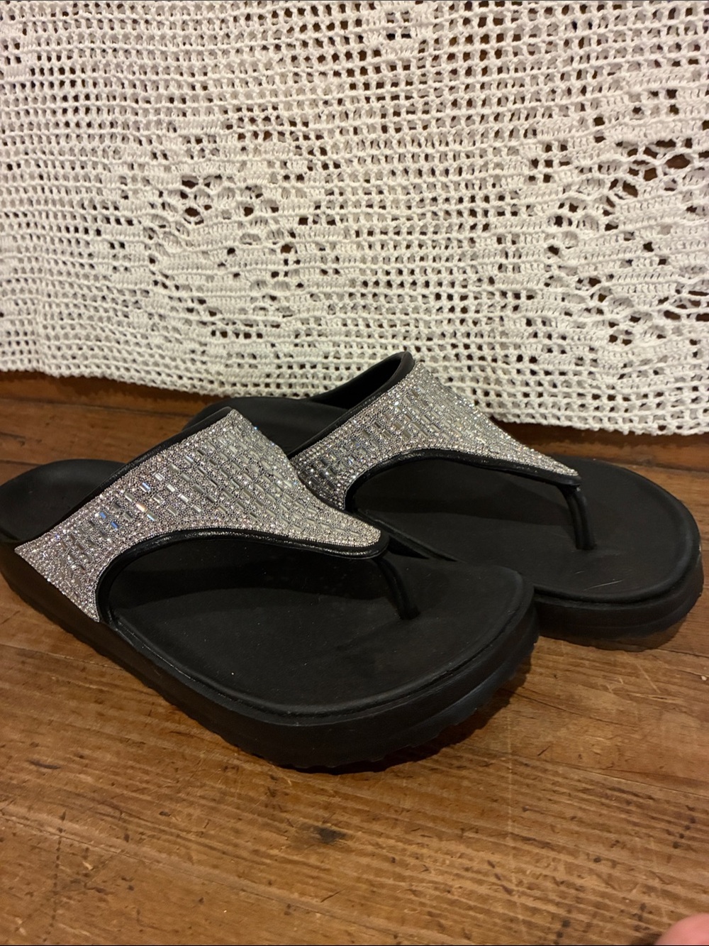 Skechers Black Sandal Flip-Flops with Silver Rhinestone Strap